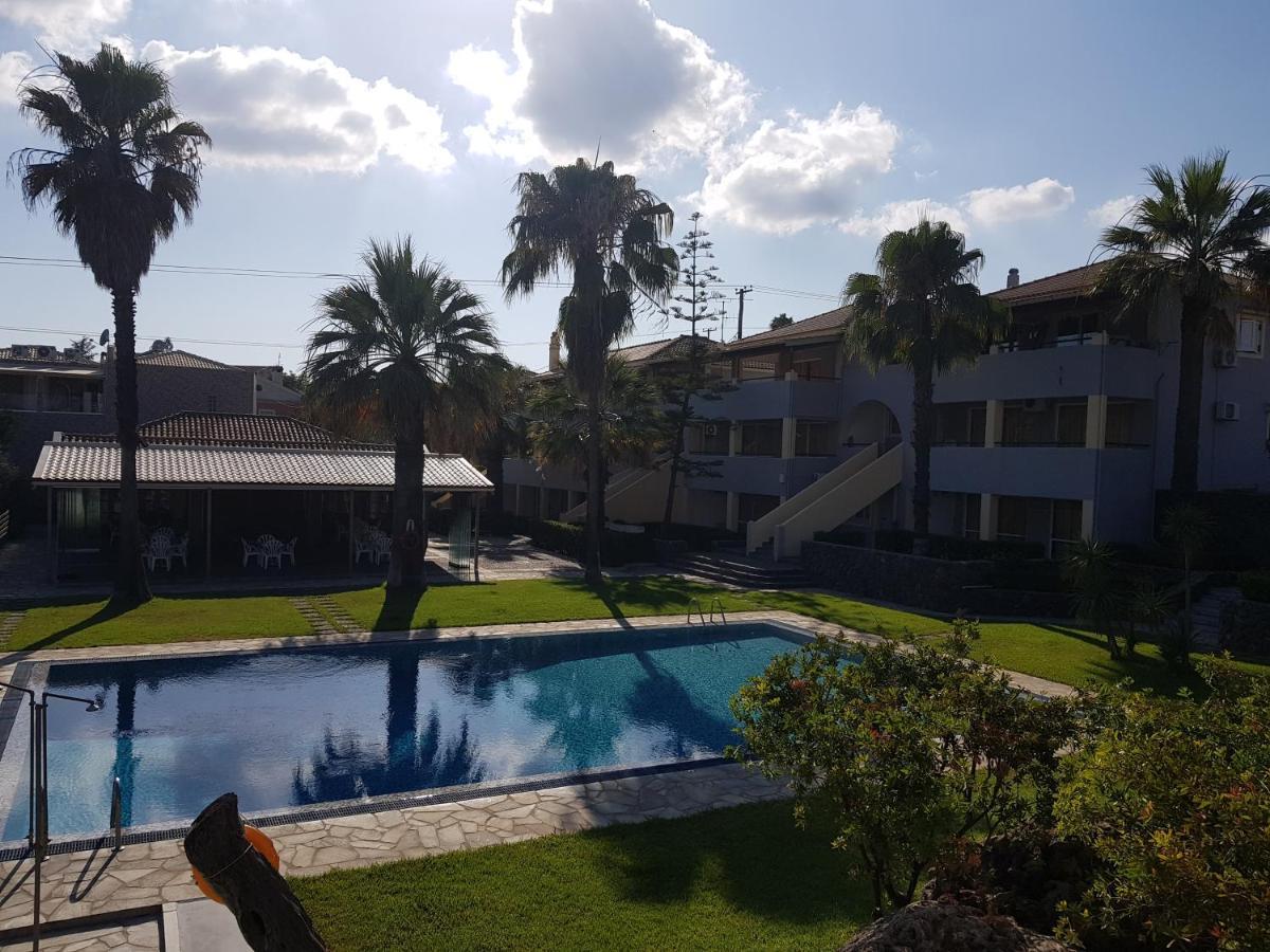 Asteraki Aparthotel Гоувия Экстерьер фото
