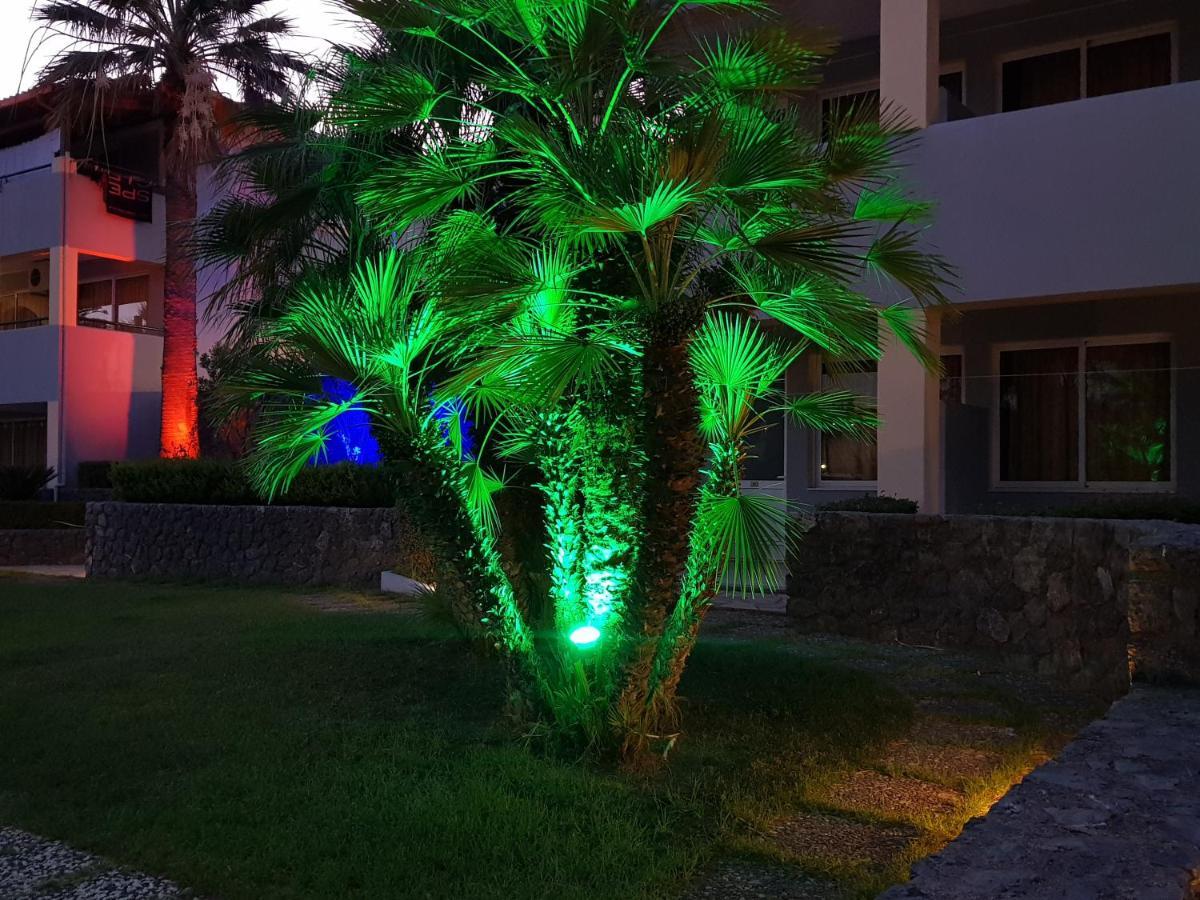 Asteraki Aparthotel Гоувия Экстерьер фото