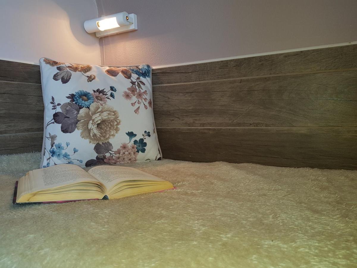 Asteraki Aparthotel Гоувия Экстерьер фото