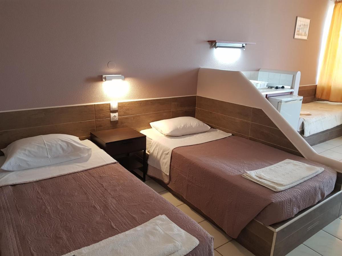 Asteraki Aparthotel Гоувия Экстерьер фото
