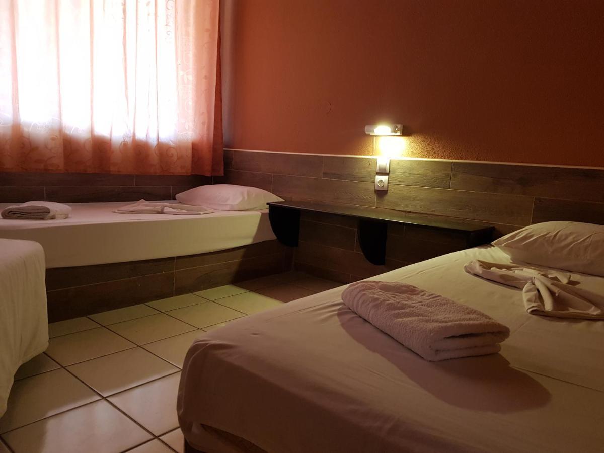 Asteraki Aparthotel Гоувия Экстерьер фото